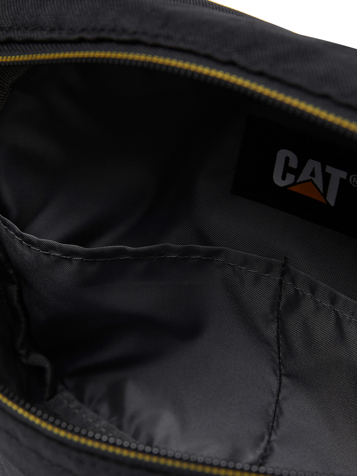 Bolso Cruzado Unisex CAT Nevada Shoulder Bag 2.5L - Black