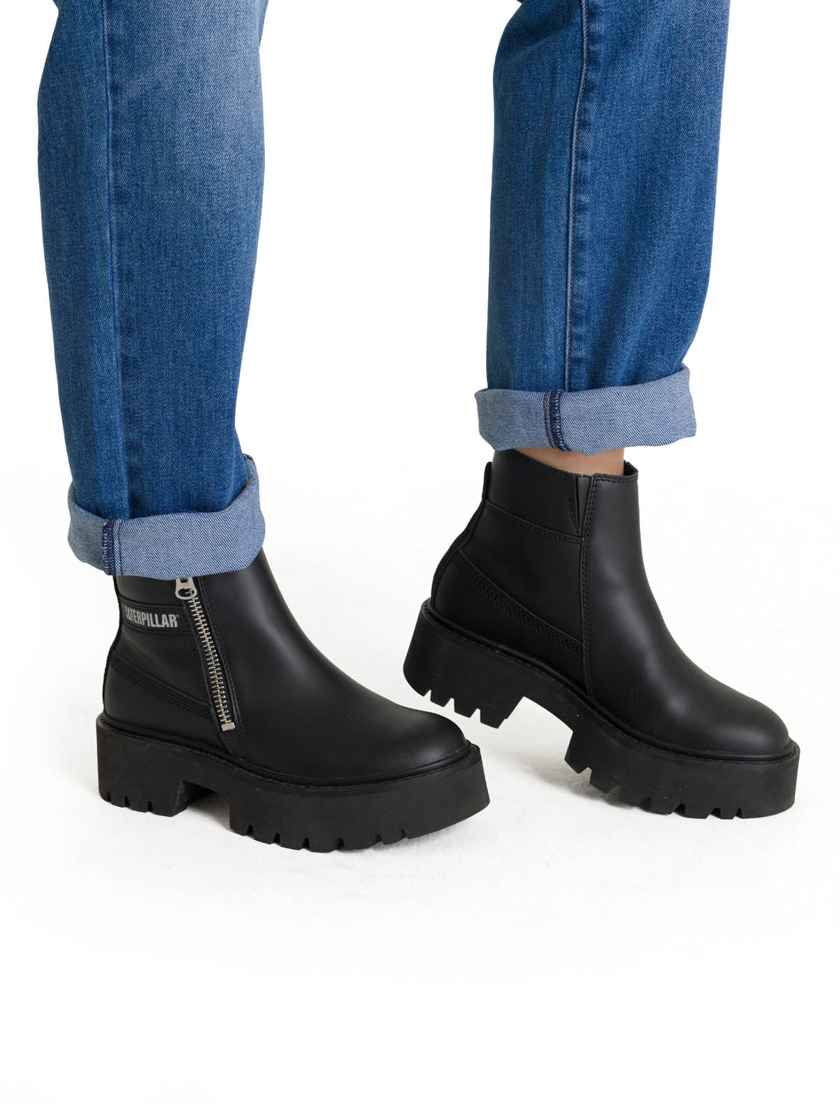 Botín Cuero Colorado Max Chelsea Mujer Negro Cat