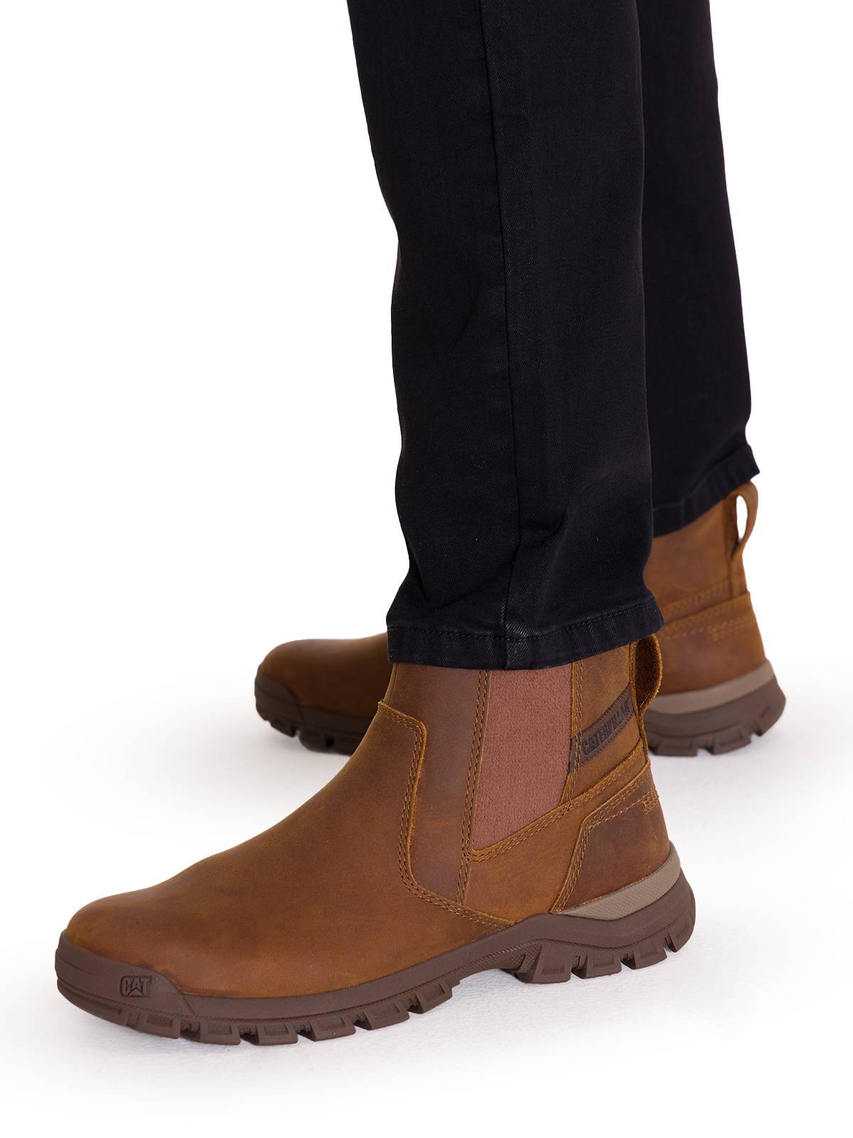 Botín Cuero Hombre Threshold Chelsea Café Oscuro Cat