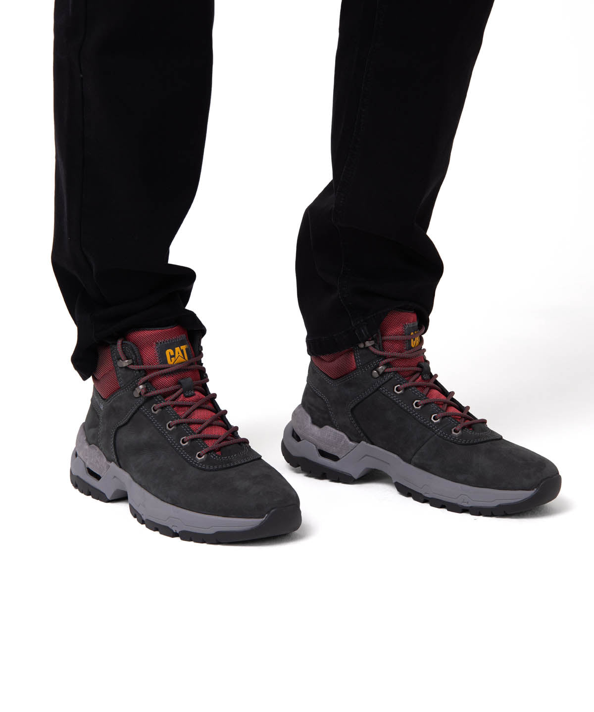 Zapatilla con Caña Hombre Surge Hiker Gris Cat