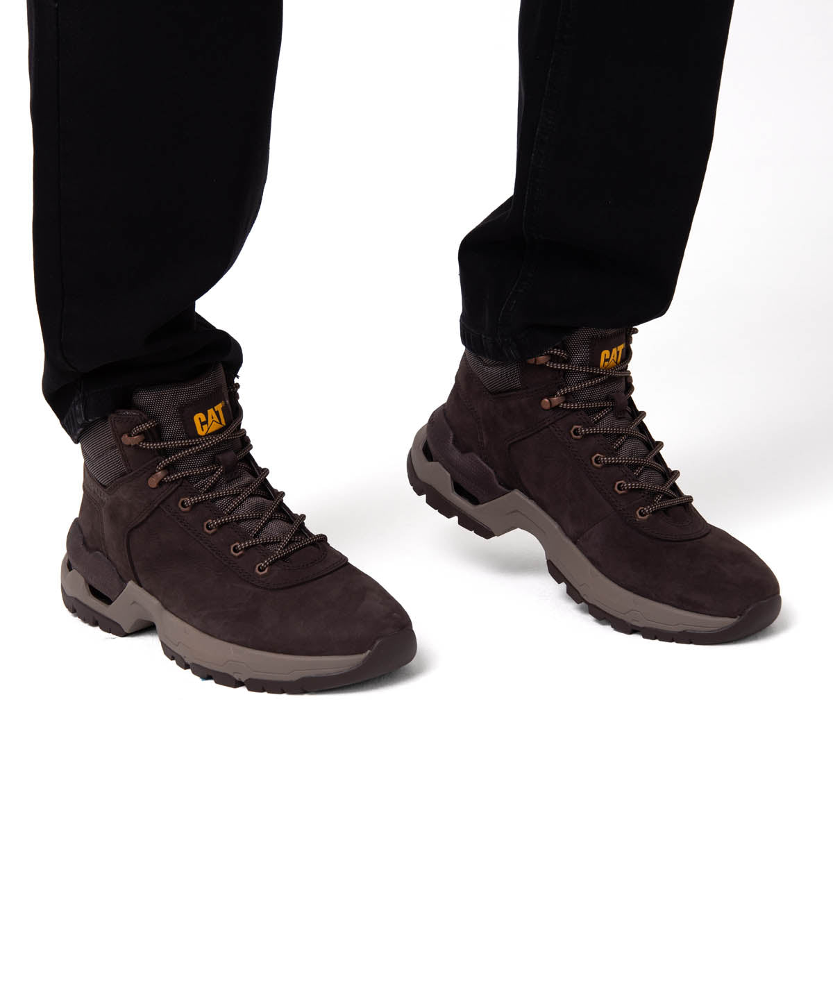 Zapatilla con Caña Hombre Surge Hiker Café Cat