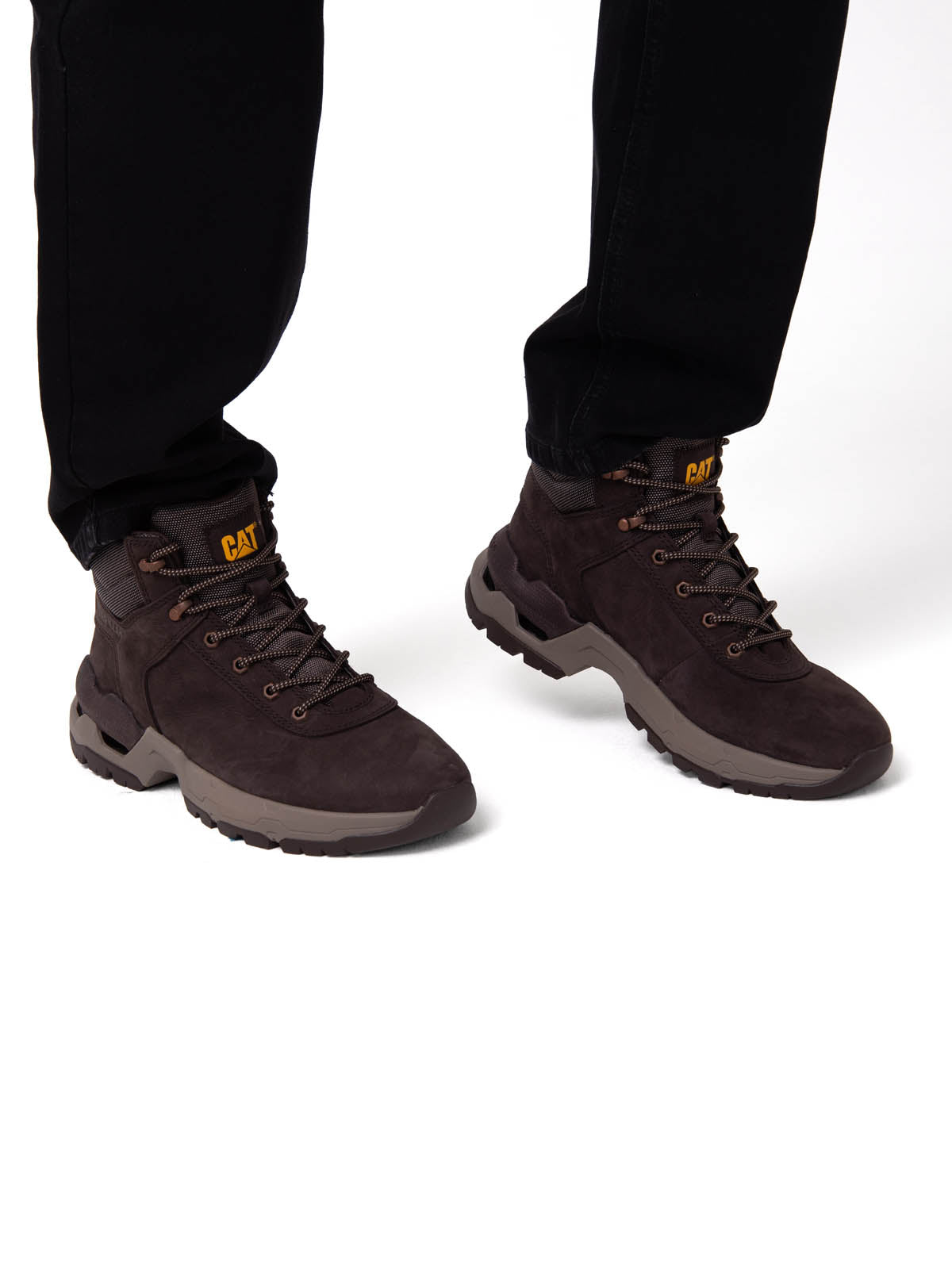 Zapatilla con Caña Hombre Surge Hiker Café Cat