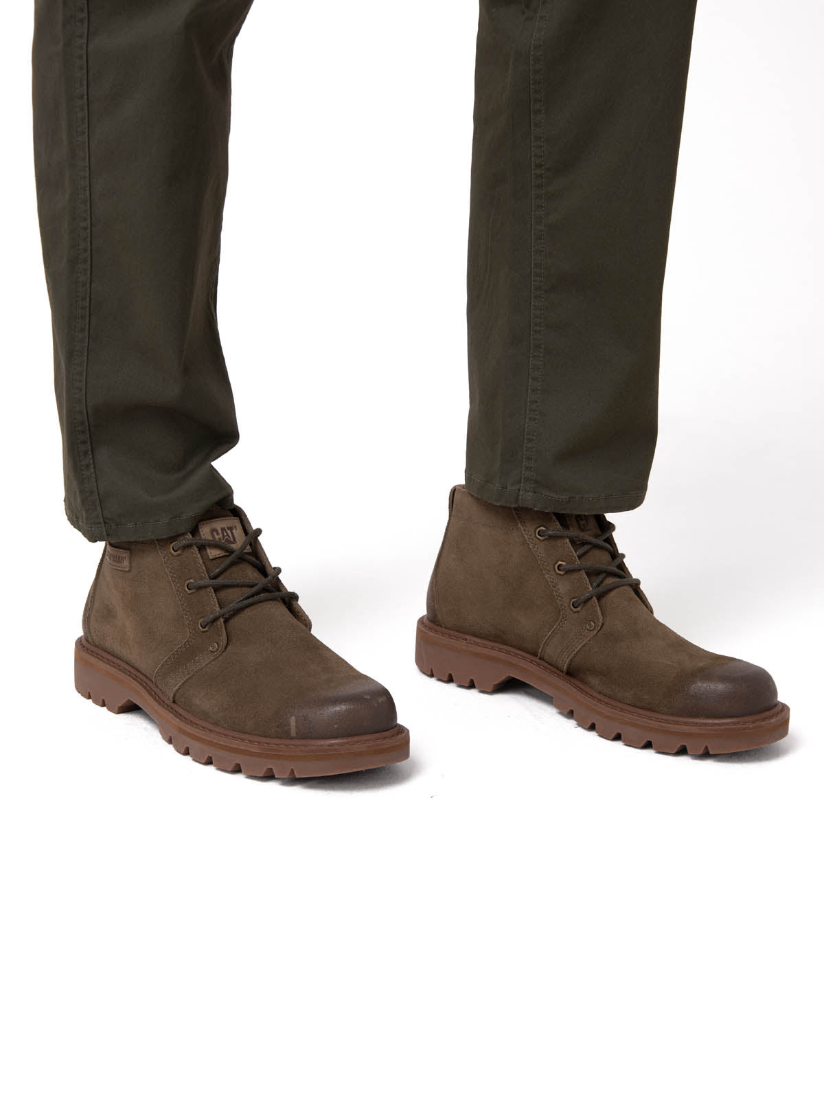 Botín Cuero Hombre Grader Chukka Verde Oliva Cat