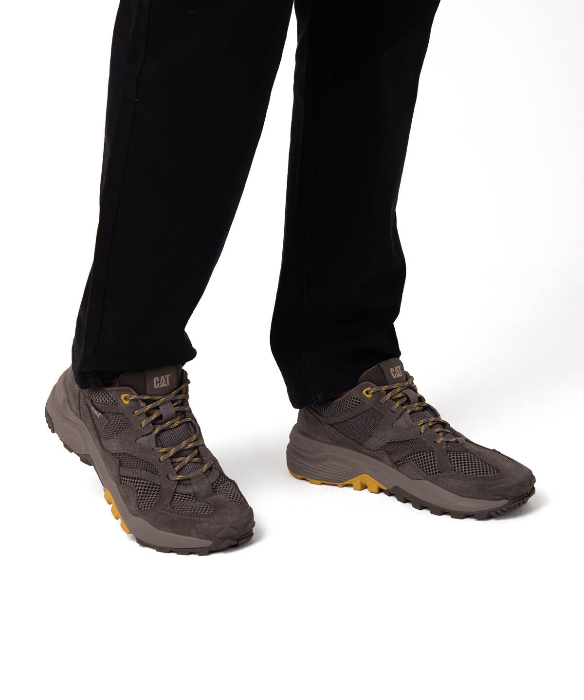 Zapatilla Hombre Grapple Suede Mesh Gris Cat