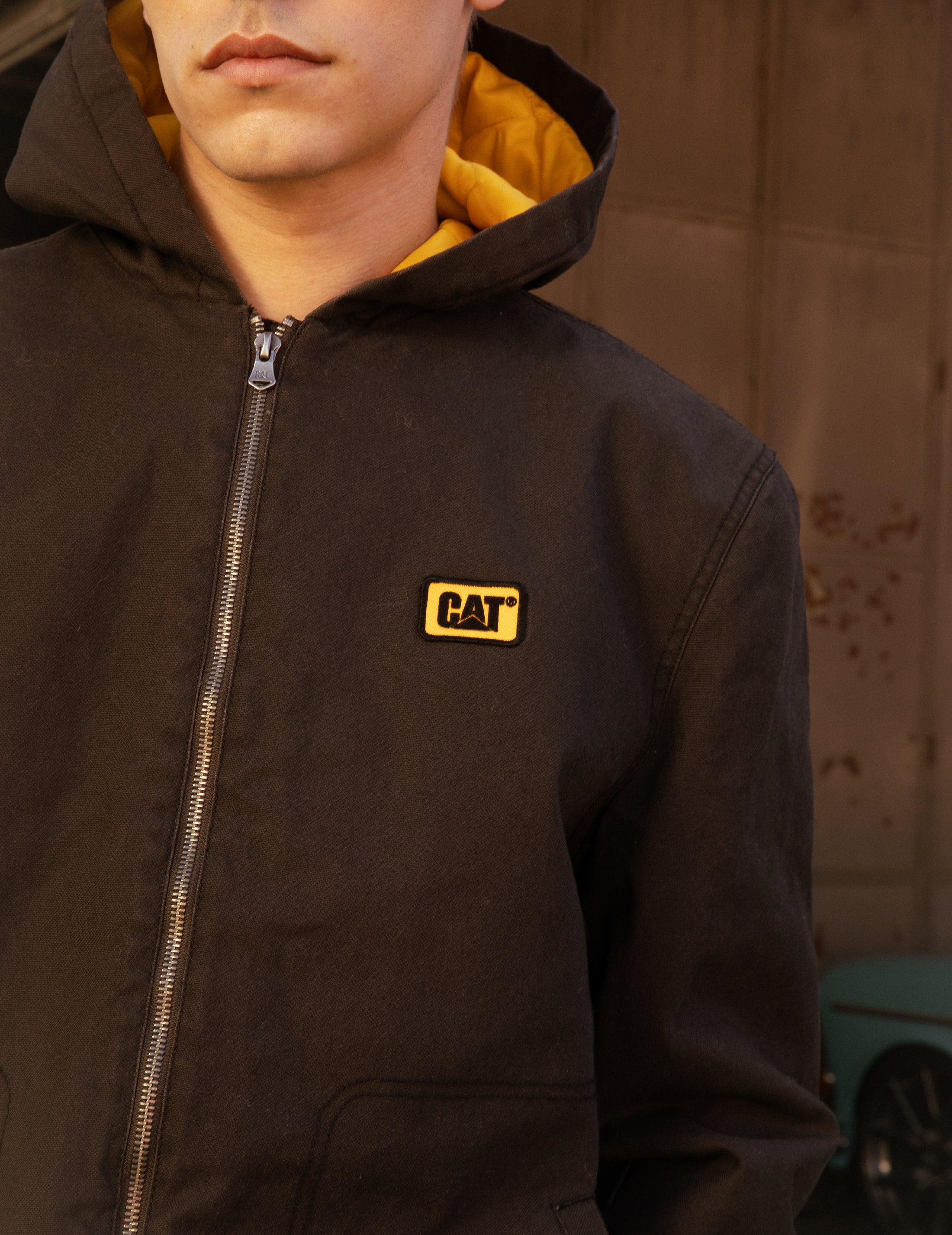 CAT parkas y chaquetas